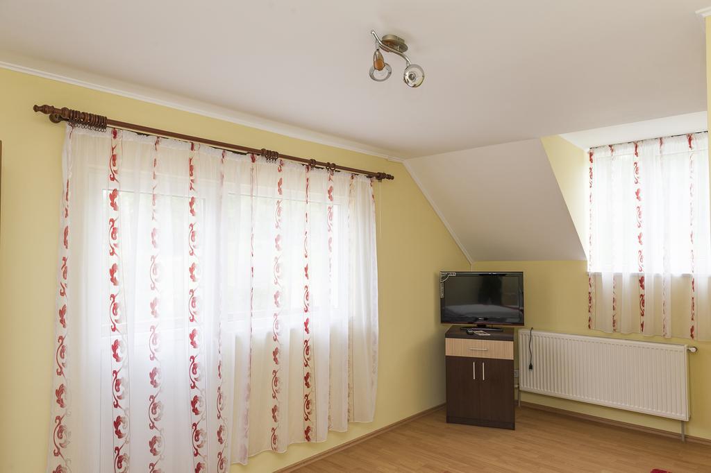Pensiunea Radu Cisnădie Zimmer foto